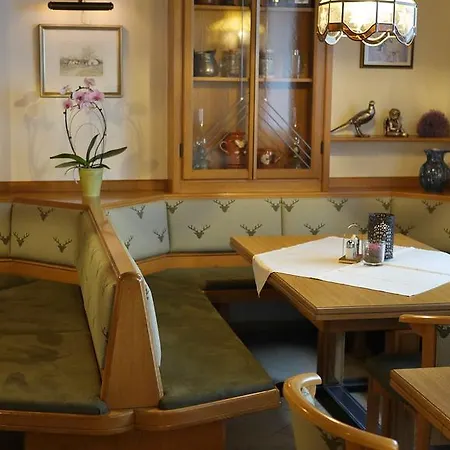 Schiefer Zur Zugbruecke 3*