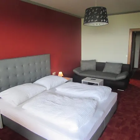 Pensionat Schiefer Zur Zugbruecke 3*