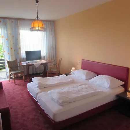 Schiefer Zur Zugbruecke Pensionat