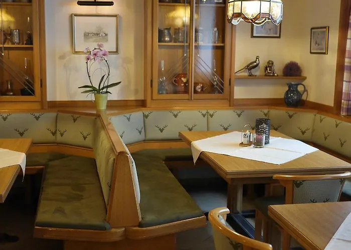 Schiefer Zur Zugbruecke 3*